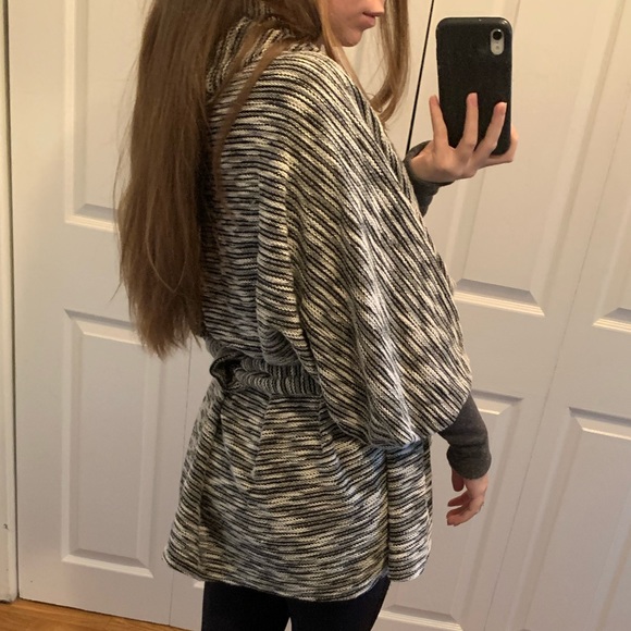 Cardigan wrap - Picture 3 of 8